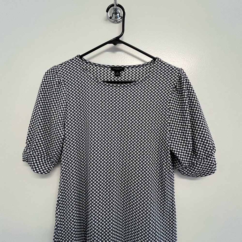 Ann Taylor Factory Black and White Puff Sleeve Blouse